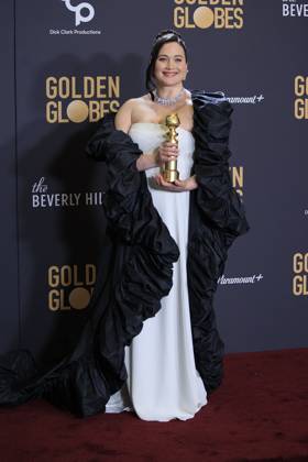 January 7, 2024, Beverly Hills, California, USA: Lily Gladstone in the press room of the 81st Annual Golden Globe Awards on Sunday January 7, 2024 at The Beverly Hilton Hotel in Beverly Hills, California. ARIANA RUIZ PI Beverly Hills USA - ZUMAp124 20240107_zaa_p124_163 Copyright: xArianaxRuizx
