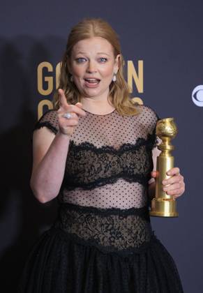 January 7, 2024, Beverly Hills, California, USA: Sarah Snook in the press room of the 81st Annual Golden Globe Awards on Sunday January 7, 2024 at The Beverly Hilton Hotel in Beverly Hills, California. ARIANA RUIZ PI Beverly Hills USA - ZUMAp124 20240107_zaa_p124_173 Copyright: xArianaxRuizx