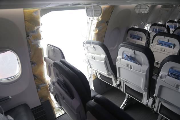 Bilder des Jahres 2024, News 01 Januar News Themen der Woche KW02 News Bilder des Tages January 8, 2024, Portland, OR, United States: The missing door plug on Alaska Airlines Flight 1282, a Boeing 737-9 MAX commercial aircraft, January 7, 2024 in Portland, Oregon. The aircraft suffered a blowout of a door plug on January 5th resulting in uncontrolled decompression of the aircraft and forcing an emergency landing. Portland United States - ZUMAp138 20240108_zaa_p138_006 Copyright: xNtsb NationalxTransportationx