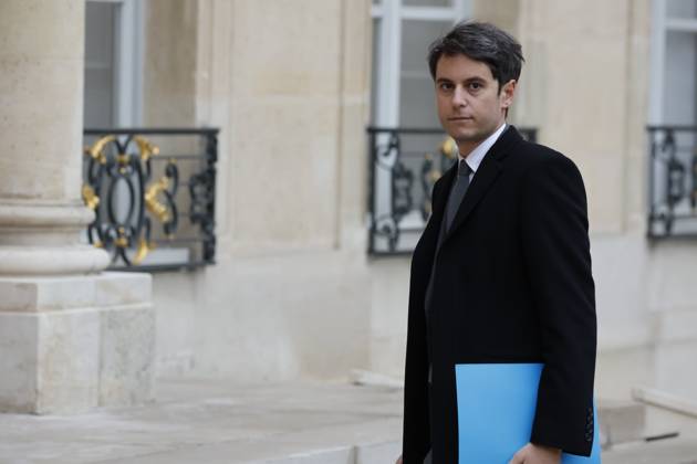 Bilder des Jahres 2024, News 01 Januar News Themen der Woche KW02 News Bilder des Tages Ministry Council. 12 Janvier 2024 - Paris, France : Le Premier Ministre Gabriel Attal arrivant au Conseil des Ministres au Palais de l?ElysÃ e.(Henri Szwarc Starface) 300573 2024-01-12 Paris France Attal, Gabriel  Copyright: xHenrixSzwarcx xStarfacex STAR_300573_007