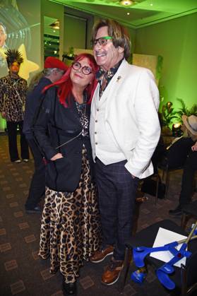 Jörg Draeger mit Ehefrau Petra Draeger beim Public Viewing zum TV-Start von Ich bin ein Star Holt mich hier raus! im Hotel Pullmann Schweizer Hof in Berlin am 19.01.2024