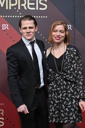 Max von der Groeben mit Liliane Amuat. Roter Teppich,Red Carpet,Bayerischer Filmpreis 2023 am 19.09.2024 im Prinzregententheater in Muenchen.