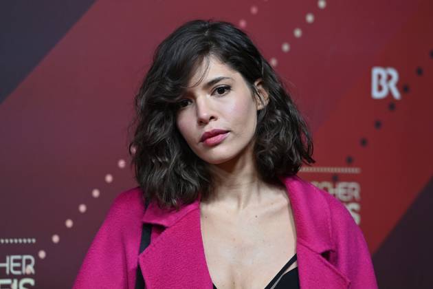 Jasmin Gassmann (Jasmin Lord) ,Schauspielerin, Einzelbild,angeschnittenes Einzelmotiv,Portraet,Portrait,Porträt. Roter Teppich,Red Carpet,Bayerischer Filmpreis 2023 am 19.09.2024 im Prinzregententheater in Muenchen.