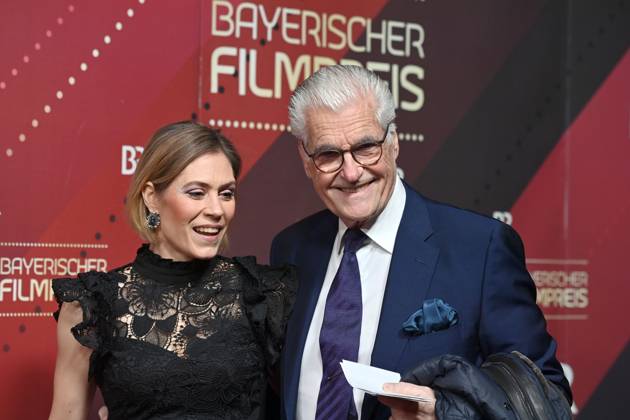 Julia Schuetze und Sky Du Mont (Schauspieler), Roter Teppich,Red Carpet,Bayerischer Filmpreis 2023 am 19.09.2024 im Prinzregententheater in Muenchen.