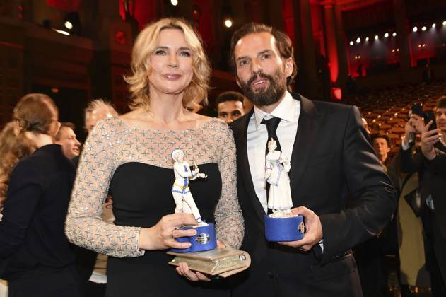 Veronica Ferres und Quirin Berg bei der Verleihung des 45. Bayerischen Filmpreises 2023 im Prinzregententheater. München, 19.01.2024