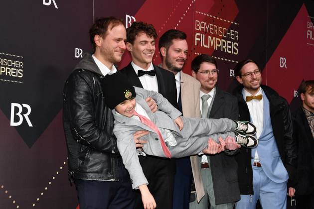 Adrian Goiginger, Gerrit Klein, Peter Wildling, Martin Pfeil, David Stöllinger und Ben Winkler Verleihung des Bayerischen Filmpreis Prinzregenten Theater München 19. Januar 2024