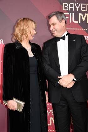 Veronica Ferres und Markus Söder Verleihung des Bayerischen Filmpreis Prinzregenten Theater München 19. Januar 2024