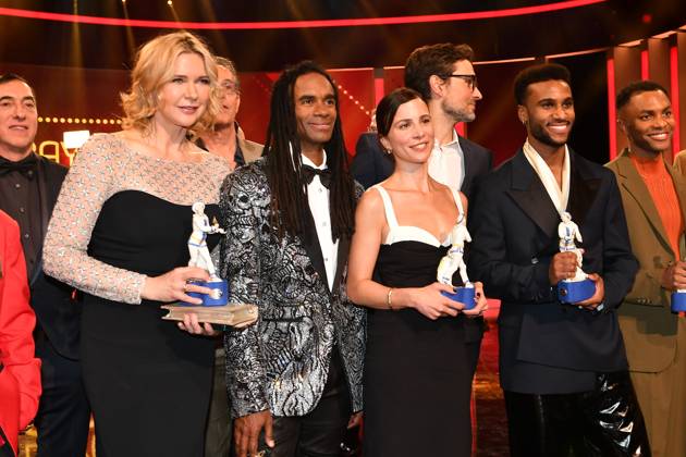 Veronica Ferres, Fabrice Morvan, Aylin Tezel, Simon Verhoeven und Tina Njie Verleihung des Bayerischen Filmpreis Party Preisträger Prinzregenten Theater München 19. Januar 2024