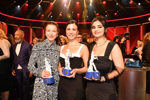 Hannah Herzsprung Aylin Tezel und Bayan Layla Verleihung des Bayerischen Filmpreis Party Preisträger Prinzregenten Theater München 19. Januar 2024