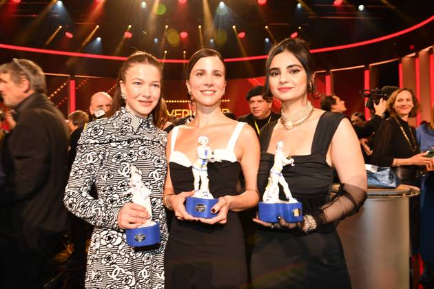 Hannah Herzsprung Aylin Tezel und Bayan Layla Verleihung des Bayerischen Filmpreis Party Preisträger Prinzregenten Theater München 19. Januar 2024