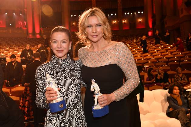 Hannah Herzsprung und Veronica Ferres Verleihung des Bayerischen Filmpreis Party Preisträger Prinzregenten Theater München 19. Januar 2024