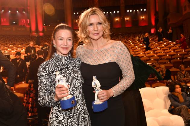 Hannah Herzsprung und Veronica Ferres Verleihung des Bayerischen Filmpreis Party Preisträger Prinzregenten Theater München 19. Januar 2024