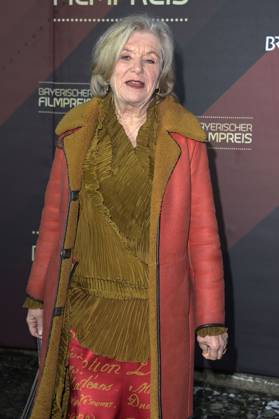 Jutta Speidel bei der Verleihung des 45. Bayerischen Filmpreises 2023 im Prinzregententheater. München, 19.01.2024