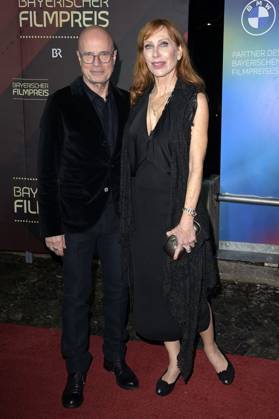 Christian Berkel und Andrea Sawatzki bei der Verleihung des 45. Bayerischen Filmpreises 2023 im Prinzregententheater. München, 19.01.2024