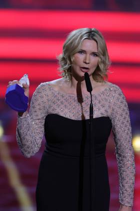 Bayerischer Filmpreis 2023 Ehrenpreisträgerin Veronica Ferres während ihrer Dankesrede. Verleihung des 45. Bayerischen Filmpreises 2023 am 19.01.2024 im Prinzregententheater in Münche. Bayern, Deutschland.