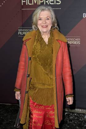 Jutta Speidel bei der Verleihung des 45. Bayerischen Filmpreises 2023 im Prinzregententheater. München, 19.01.2024