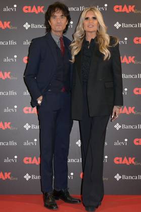 Giulio Base mit Ehefrau Tiziana Rocca bei der Verleihung des Filmpreises Ciak d oro 2023 im Palazzo Colonna. Rom, 20.01.2024