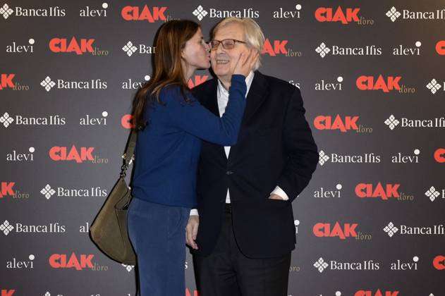 Sabrina Colle mit Ehemann Vittorio Sgarbi bei der Verleihung des Filmpreises Ciak d oro 2023 im Palazzo Colonna. Rom, 20.01.2024