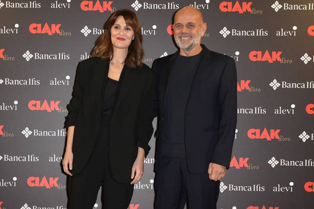 Paola Cortellesi mit Ehemann Riccardo Milani bei der Verleihung des Filmpreises Ciak d oro 2023 im Palazzo Colonna. Rom, 20.01.2024