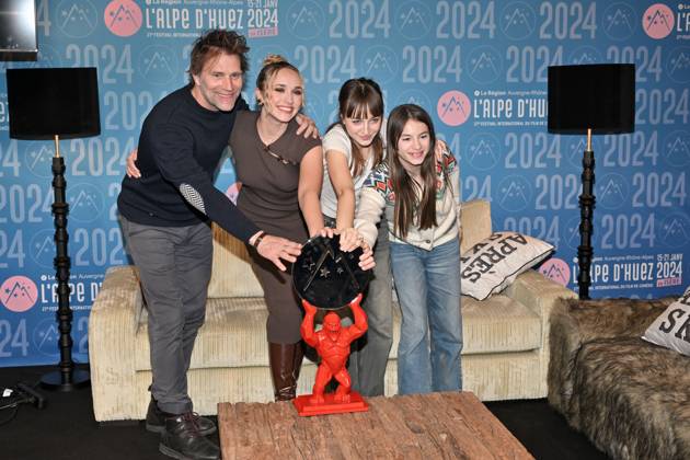 27th Alpe D Huez Festival Winners Photocall Thomas Jouannet, Chloe Jouannet, Mado Jouannet, Ysee Jouannet attending the Winners Photocall during the 27th Alpe d Huez Film Festival in Alpe d Huez, France on January 20, 2024. Photo by Julien Reynaud APS-Medias ABACAPRESS.COM Alpe d Huez France  Copyright: xReynaudxJulien APS-Medias ABACAx