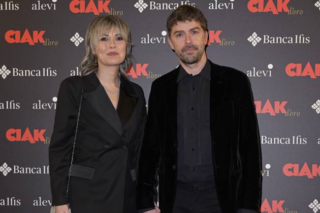 Ciak d Oro 2023 red carpet in Rome, Italy - 20 Jan 2024 Eva Nestori (l) and Michele Riondino (r) attend the Ciak d Oro 2023 red carpet at Galleria del Cardinale Colonna. Rome Italy Copyright: xMarioxCartellix xSOPAxImagesx Eva Nestori, Michele Riondino (2)
