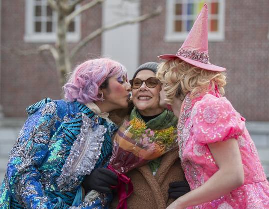 US actress Annette Bening is kissed by Harvard students during a parade, through the Harvard Yard in her honor, as she is named the Harvard University s Hasty Pudding Theatricals 2024 Woman of the Year in Cambridge, MA on Tuesday, February 06, 2024.  BOS20240206005 AmandaxSabga