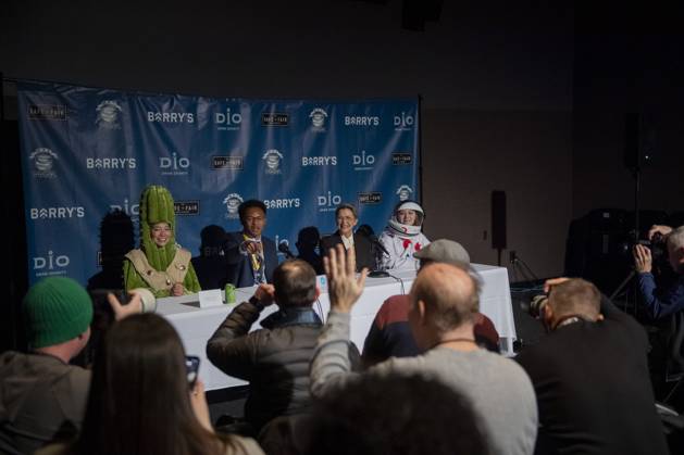 US actress Annette Bening, joined by Harvard students, takes questions during a press conference, following a roast in her honor, as she is named the Harvard University s Hasty Pudding Theatricals 2024 Woman of the Year in Cambridge, MA on Tuesday, February 06, 2024.  BOS20240206044 AmandaxSabga