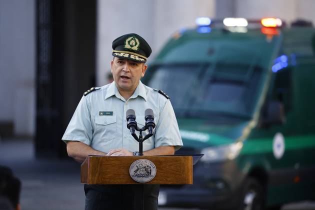 Santiago, February 14, 2024 The President of the Republic, Gabriel Boric, together with the Minister of the Interior and Public Security, Carolina Toha and the Director of Gendarmeria, Sebastian Urra, delivered new institutional vehicles to Gendarmeria de Chile at the Plaza de la Constitucion Marcelo Hernandez Aton Chile, Santiago Chile Aton 872834 Copyright: MARCELOxHERNANDEZ ATONxCHILE