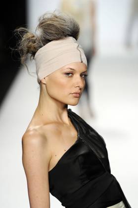 Project Runway Way Ready to Wear Spring Summer 2011 New York Project Runway Way Ready to Wear Spring Summer 2011 New York, Credit:Zeppelin Photo Avalon Copyright: xZeppelinxPhotox xAvalonx 0552224813