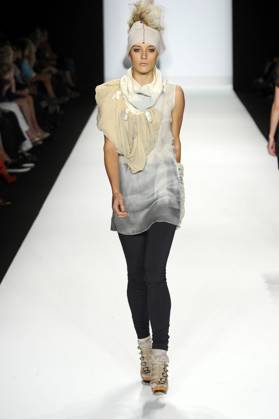 Project Runway Way Ready to Wear Spring Summer 2011 New York Project Runway Way Ready to Wear Spring Summer 2011 New York, Credit:Zeppelin Photo Avalon Copyright: xZeppelinxPhotox xAvalonx 0552224822