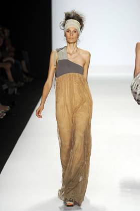 Project Runway Way Ready to Wear Spring Summer 2011 New York Project Runway Way Ready to Wear Spring Summer 2011 New York, Credit:Zeppelin Photo Avalon Copyright: xZeppelinxPhotox xAvalonx 0552224826