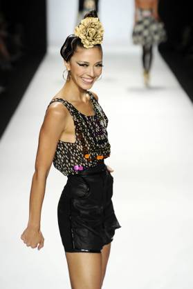 Project Runway Way Ready to Wear Spring Summer 2011 New York Project Runway Way Ready to Wear Spring Summer 2011 New York, Credit:Zeppelin Photo Avalon Copyright: xZeppelinxPhotox xAvalonx 0552224931