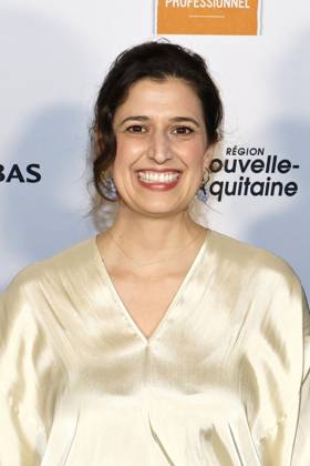 Preistraegerin Leila Hamid (X Verleih AG Vorstand) bei der Verleihung vom Ritterorden fuer Kunst und Literatur im Rahmen der Berlinale Soiree Francaise du Cinema in der Franzoesischen Botschaft am 19.02.2024 in Berlin Berlinale Soiree Francaise 2024- Verleihung vom Chevalier Orden fuer Leila Hamid & Martin Kochendoerfer