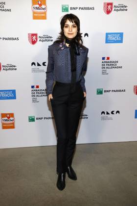 Entertainment Bilder des Tages Luise Befort bei der Verleihung vom Ritterorden fuer Kunst und Literatur im Rahmen der Berlinale Soiree Francaise du Cinema in der Franzoesischen Botschaft am 19.02.2024 in Berlin Berlinale Soiree Francaise 2024- Verleihung vom Chevalier Orden fuer Leila Hamid & Martin Kochendoerfer