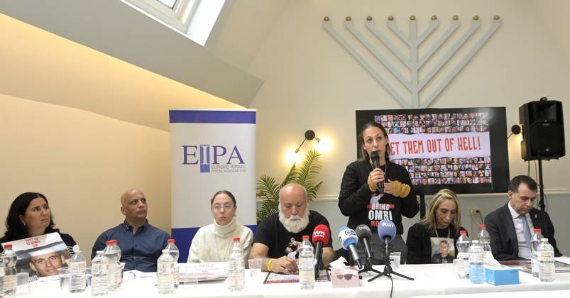 PC by a delegation of families of Israeli hostages BRUSSELS, BELGIUM - FEBRUARY 20 : Family OMRI MIRAN & Family ROM BRASLAVSKI & Family YAGEV BUCHSHTAB & Family OZ DANIEL pictured during the PC by a delegation of families of Israeli hostages, in the presence of Haim Regev, Israeli Ambassador to the European Union and NATO on February 20, 2024 in Brussels, Belgium, 20 02 2024 Brussels Belgium Copyright: xDidierxLebrunx