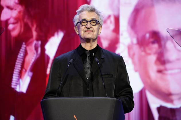 Wim Wenders bei der Verleihung des Goldenen Ehrenbären an Martin Scorsese auf der Berlinale 2024 74. Internationale Filmfestspiele Berlin im Berlinale Palast. Berlin, 20.02.2024
