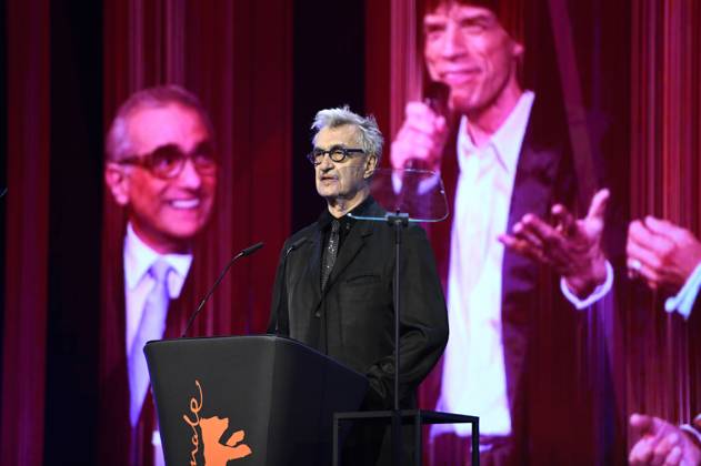 Wim Wenders bei der Verleihung des Goldenen Ehrenbären an Martin Scorsese auf der Berlinale 2024 74. Internationale Filmfestspiele Berlin im Berlinale Palast. Berlin, 20.02.2024