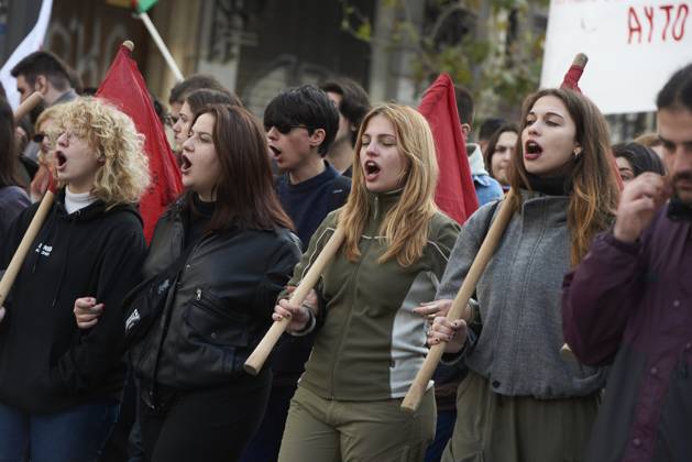 Bilder des Jahres 2024, News 02 Februar News Themen der Woche KW08 Griechenland, Studenten demonstrieren in Athen February 22, 2024, Athens, Greece: Students march shouting slogans against the government. Thousands of university students took once again to the streets protesting over the new- unconstitutional according to the Council of State- bill that will allow the establishment of private universities. Athens Greece - ZUMAg221 20240222_zap_g221_022 Copyright: xNikolasxGeorgioux