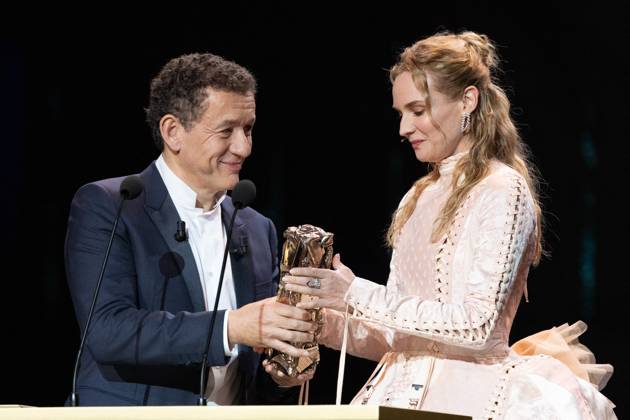 49eme Ã dition de la cÃ rÃ monie des CÃ sar Ã l?Olympia Ã Paris Dany Boon et Diane Kruger - 49eme Ã dition de la cÃ rÃ monie des CÃ sar Ã l?Olympia Ã Paris le 23 fÃ vrier 2024 Dominique Jacovides Olivier Borde Bestimage 49th Cesar Film Awards at L Olympia on February 23, 2024 in Paris Paris France  Copyright: xBORDE-JACOVIDESx xBESTIMAGExBORDE-JACOVIDESx xBESTIMAGEx