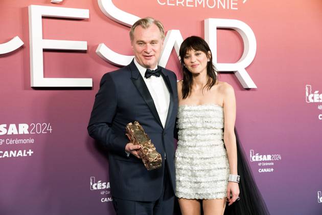 49eme ceremonie des CESAR - Salle de presse Phtocall des laureats. 49th CESAR ceremony awards. Photocall of winners : Christopher Nolan et Marion Cotillard 302003 2024-02-24 Olympia  Copyright: xIvankaxVoisinx xStarfacex STAR_302003_044