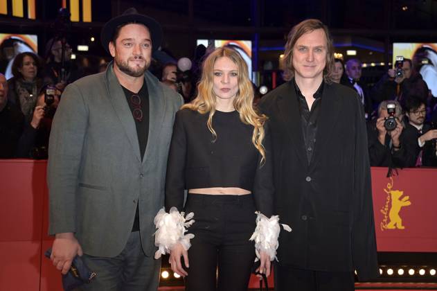 Ronald Zehrfeld, Lilith Stangenberg und Lars Eidinger bei der Closing Ceremony mit Preisverleihung auf der Berlinale 2024 74. Internationale Filmfestspiele Berlin im Berlinale Palast. Berlin, 24.02.2024
