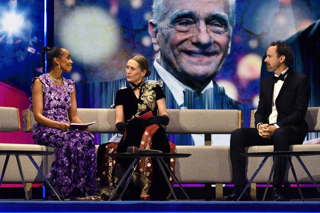 Hadnet Tesfai, Mariette Rissenbeek und Carlo Chatrian bei der Closing Ceremony mit Preisverleihung auf der Berlinale 2024 74. Internationale Filmfestspiele Berlin im Berlinale Palast. Berlin, 24.02.2024
