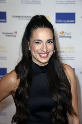 Sally Özcan bei der Verleihung des Deutschen Lesepreises 2024 im Humboldt CarrÃ . Berlin, 27.02.2024