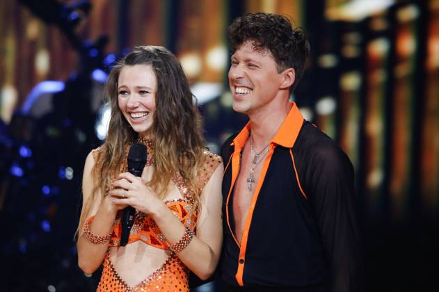 Ann-Kathrin Bendixen mit Valentin Lusin in der ersten Live-Show der 17. Staffel der RTL-Tanzshow Let s Dance im MMC Coloneum. Köln, 01.03.2024