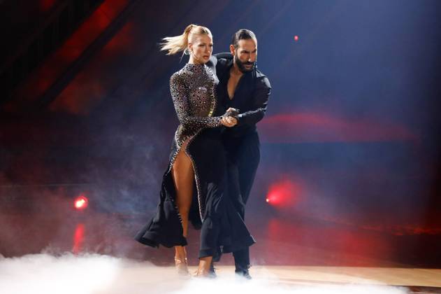 Lulu Lewe mit Massimo Sinato in der ersten Live-Show der 17. Staffel der RTL-Tanzshow Let s Dance im MMC Coloneum. Köln, 01.03.2024