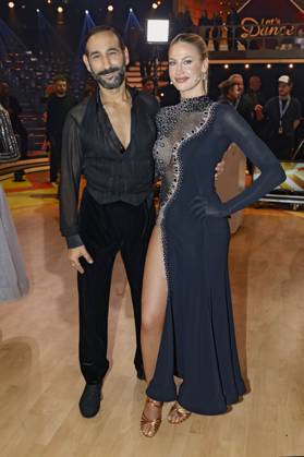 Lulu Lewe mit Massimo Sinato in der ersten Live-Show der 17. Staffel der RTL-Tanzshow Let s Dance im MMC Coloneum. Köln, 01.03.2024