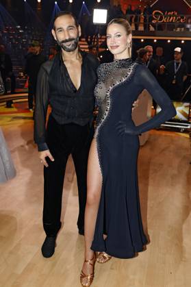 Lulu Lewe mit Massimo Sinato in der ersten Live-Show der 17. Staffel der RTL-Tanzshow Let s Dance im MMC Coloneum. Köln, 01.03.2024