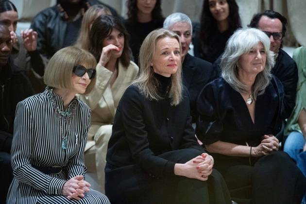 PFW Simon Jacquemus Medal Ceremony Anna Wintour and Delphine Arnault attending the Simon Jacquemus Chevalier de l ordre des Arts et des Lettres Medal Ceremony as part of Paris Fashion Week in Paris, France on March 02, 2024. Photo by Aurore Marechal ABACAPRESS.COM Paris France  Copyright: xMarechalxAurore ABACAx