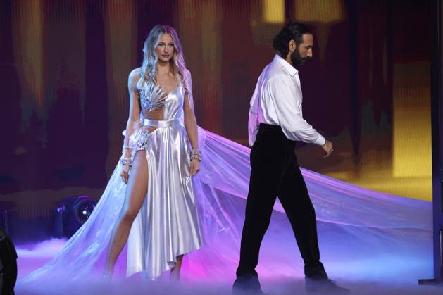 Lulu Lewe mit Massimo Sinato in der zweiten Live-Show der 17. Staffel der RTL-Tanzshow Let s Dance im MMC Coloneum. Köln, 08.03.2024