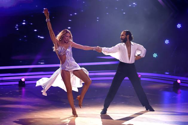 Lulu Lewe mit Massimo Sinato in der zweiten Live-Show der 17. Staffel der RTL-Tanzshow Let s Dance im MMC Coloneum. Köln, 08.03.2024